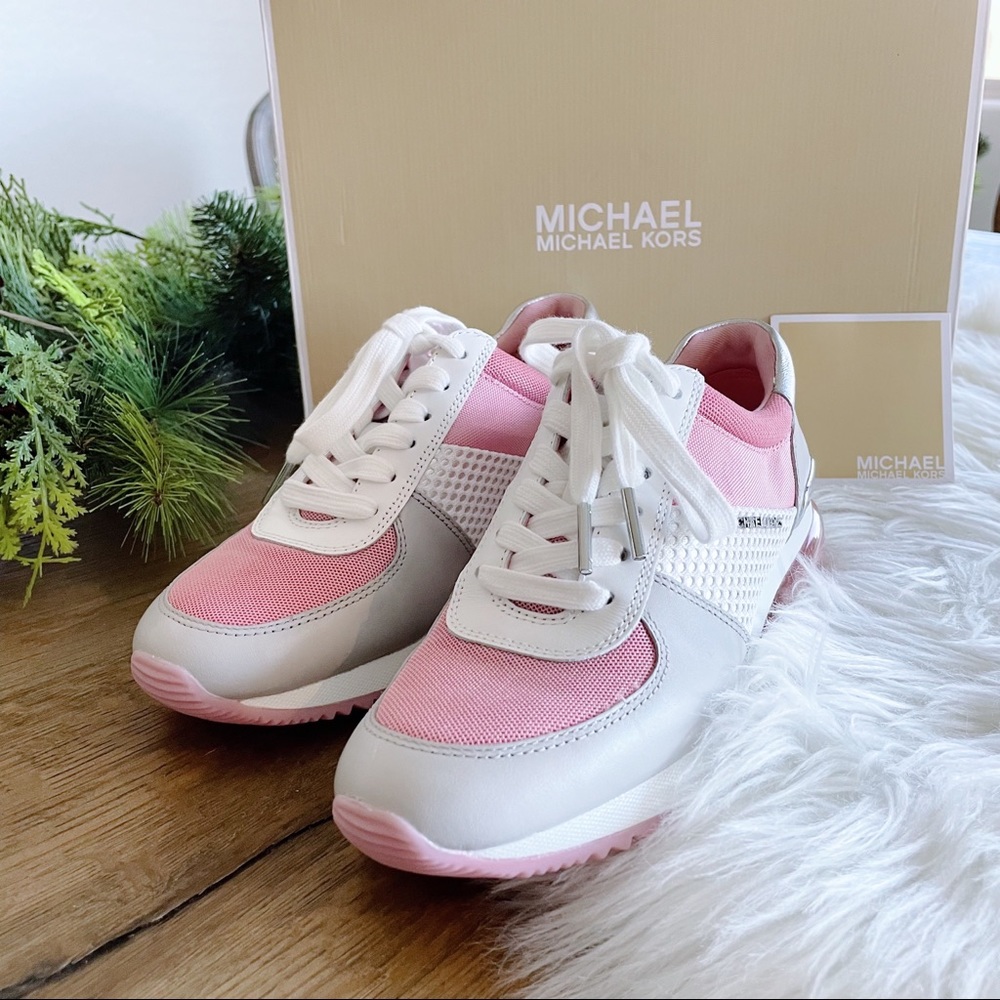 MICHAEL KORS Allie Trainer Extreme Sneakers Authentic Size 5